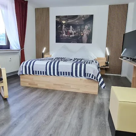 2 Zimmer, 45qm In Der Oberstadt, Aparthotel